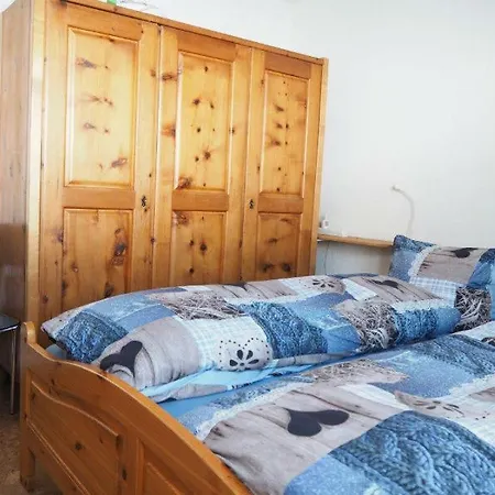 Casauma Strassmann - Ferienwohnung Fur Max. 6 Pers. Vattiz